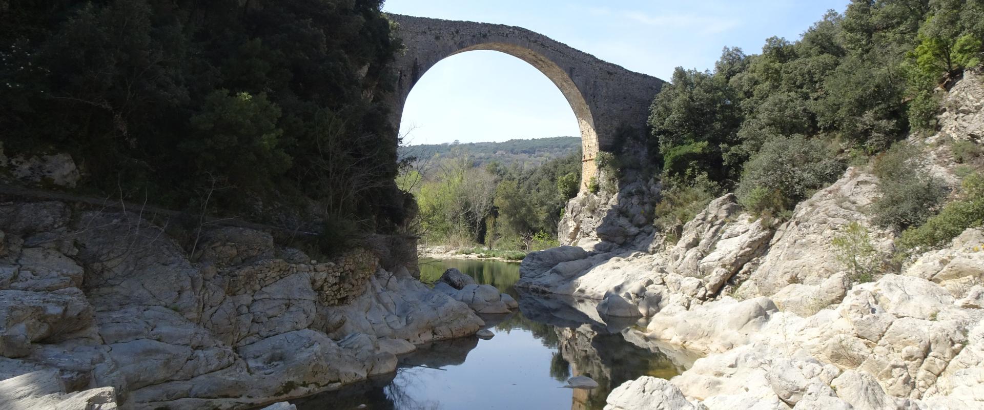 Hotel Alta Garrotxa: hotel rural cerca de Besalú