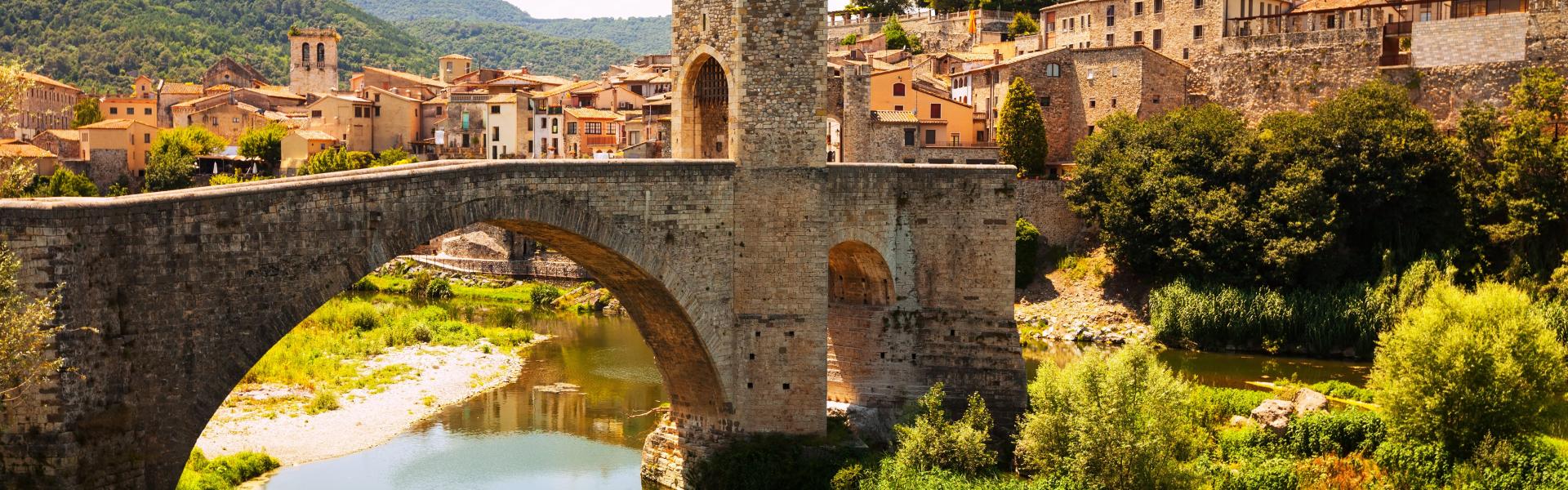 Discover Besalu