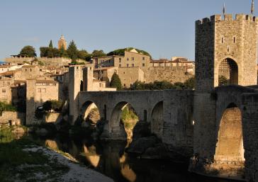 Besalú: poble medieval